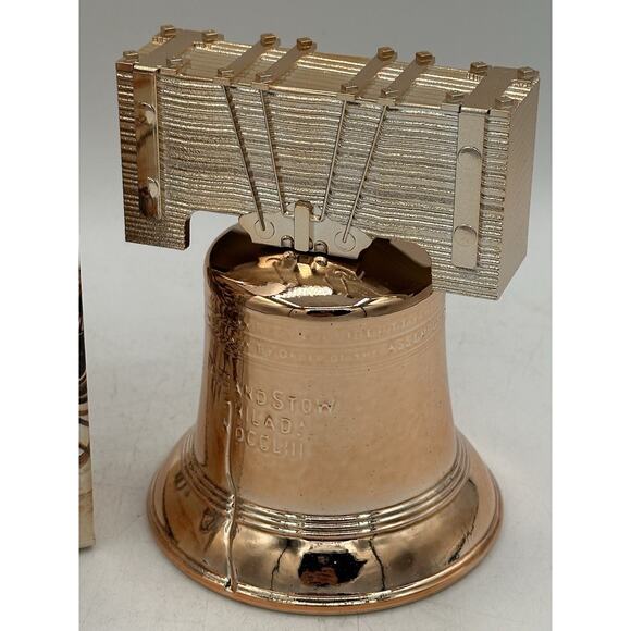 Vintage Avon Liberty Bell Decanter Deep Woods After Shave New - Picture 2 of 6